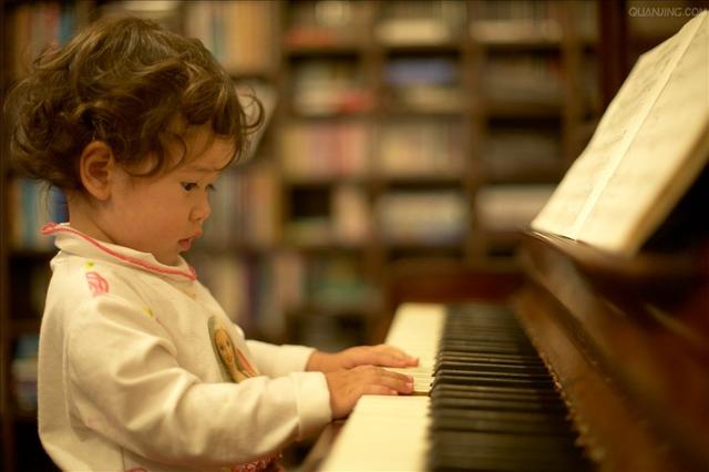 孩子学钢琴 七成患近视?