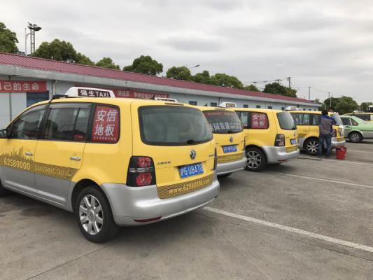 为打造出上海的另一道风景,安信地板用了8000张名片_大申网_腾讯网