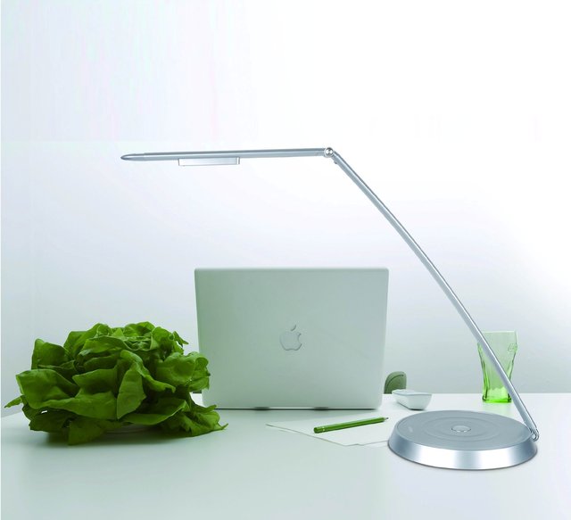 4款LED护眼台灯 保护孩子视力照亮光明未来