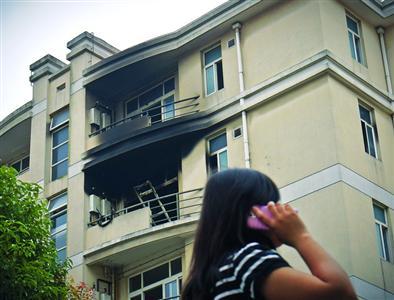 上海大学两校区凌晨接连失火