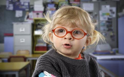 预防屈光不正的8个细节