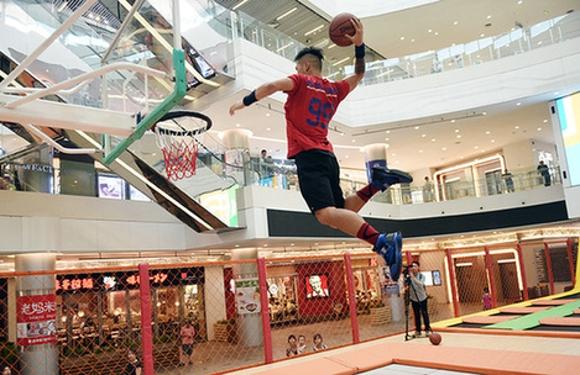 2016嘉亭荟我嘉蹦床奥运好玩的飞起