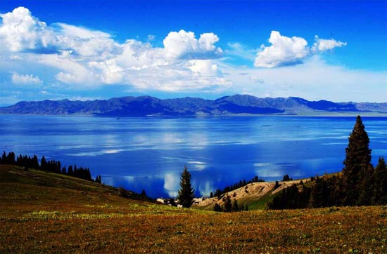 赛里木湖位于哪个地区 72666930.jpg