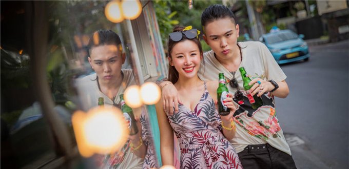 好声音张玮要结婚啦 婚纱照玩转浪漫