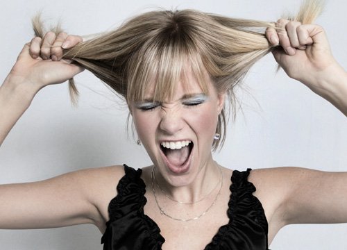 脱发困扰 人为什么<em>会掉头发</em>?_大申网_腾讯网
