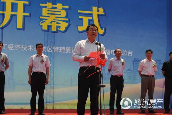 圆两湖城北人居梦想 袍江房交会18日盛大开幕