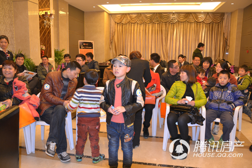 长江越领创新生活派对 体验科技共享欢乐时光