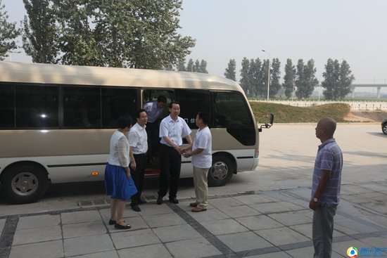 石家庄人民政府市长携领导莅临恒信国际产业园