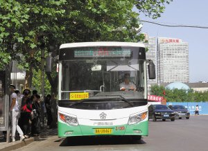 石家庄新增4条电动公交车线路 将投放800辆电动公交车