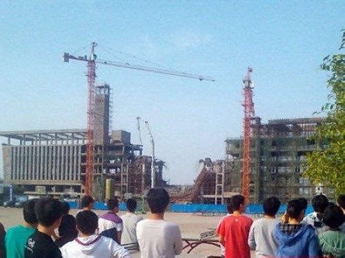 解梦，梦见在建的很多大厦倒塌
