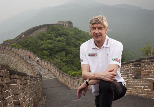 温格首访北京 嘉实多中学生训练营火热开场