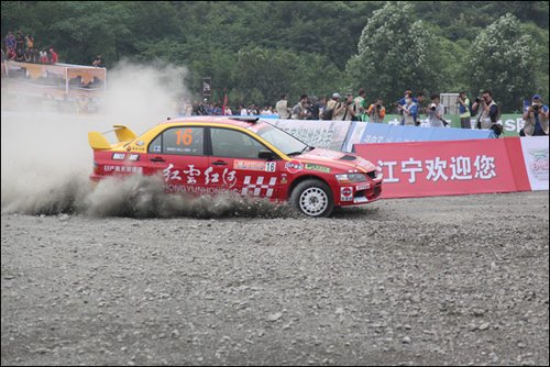 CRC江宁站超级短道赛：红云红河外援居首