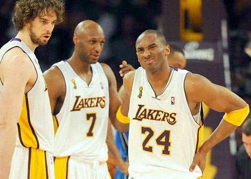 科比季后赛表情秀:黑曼巴的眼神告诉你一切