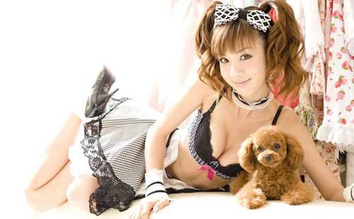 组图:东瀛美女主播庆贺<em>日本</em>队进军南非_国内热