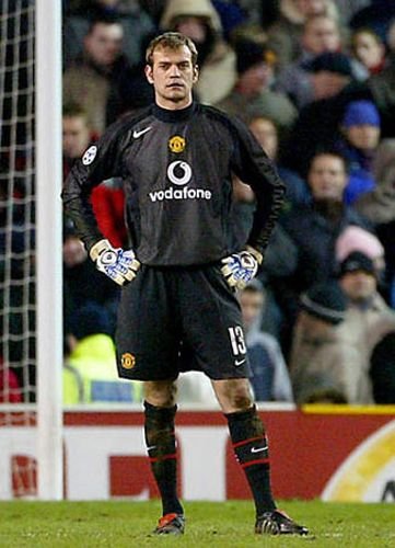 曼联门将十大愚蠢失误 范德萨比肩法国黄油手