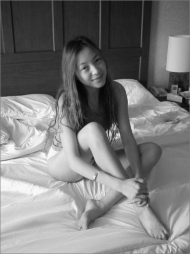 十大年轻貌美女富豪+中超女老总不让香港影星