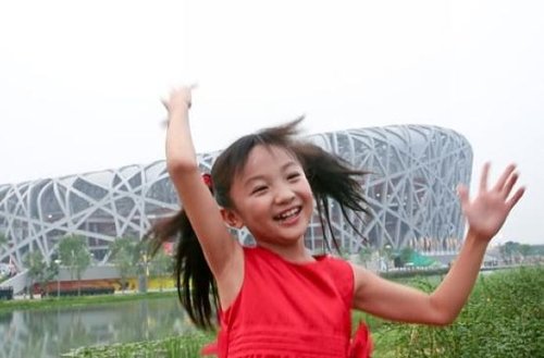 组图:北京奥运开幕式独唱红衣女孩林妙可_八方