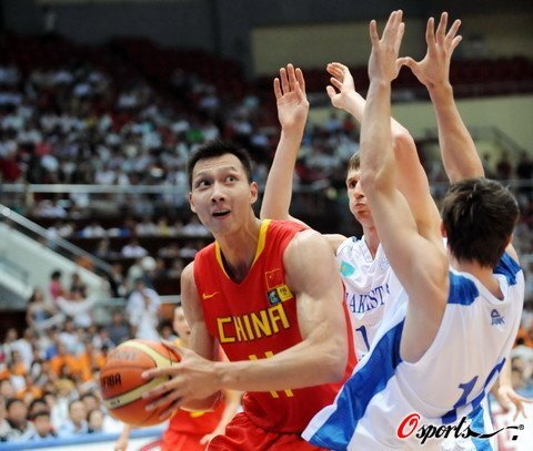 大郅阿联合砍34分24板 中国74-56哈萨克斯坦
