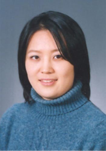 韩美女裁判立志女足世界杯 会说中英日语(图)_