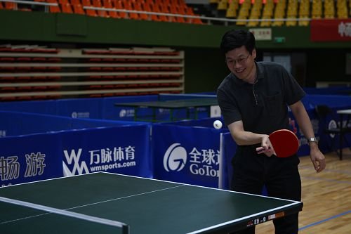 全球通石景山乒乓球赛开幕 32支队伍争总冠军