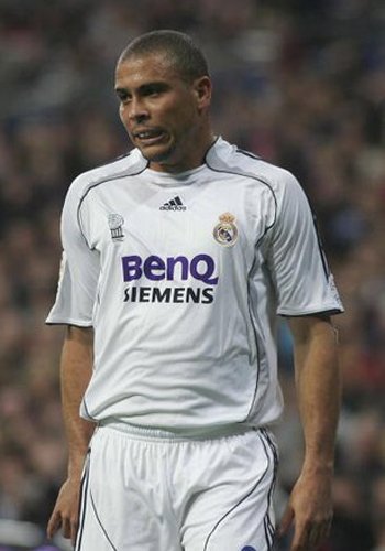 皇马史上21巨星:罗纳尔多第几 卡卡何时入围 -