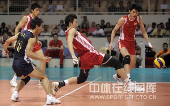 世界男排排名_世界男排名将扣球照片(3)