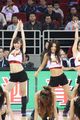 组图：啦啦队中国宝贝登场 秀炫舞掀翻五棵松