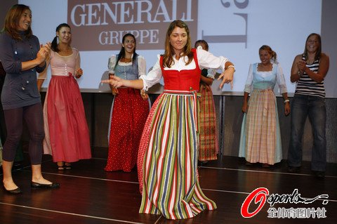 组图:wta众美女与球星扭扭捏捏跳舞开派对_八