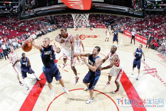 火箭十佳球:兰德里晃晕德克 阿里扎麦蒂附体_