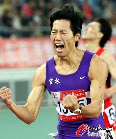 组图:全运男子400米栏 吉林选手孟岩夺冠 _田径