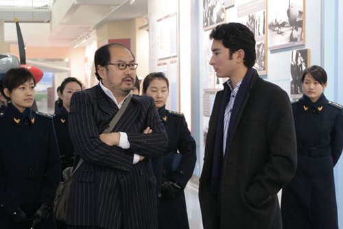 组图:华天参观空军博物馆 缅怀爷爷华龙毅_马