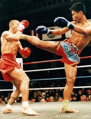 泰国拳王挑衅武术 中方:来就打掉你门牙(图)_体