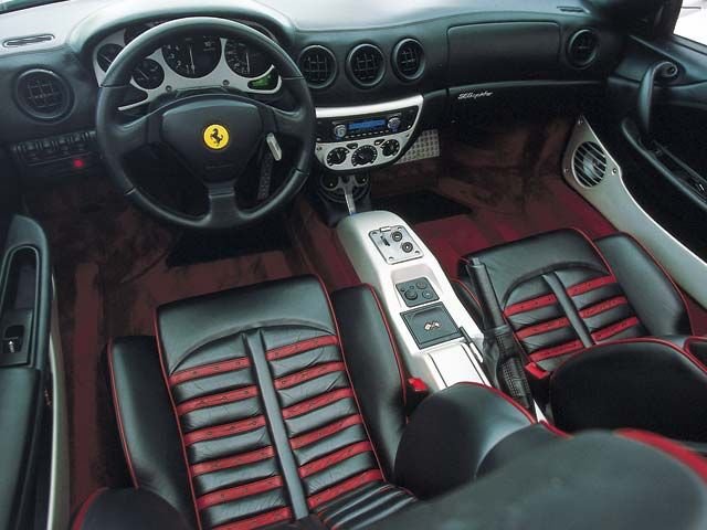 麦蒂的豪华跑车ferrari spyder 360内饰高清图片
