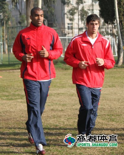 阿根廷中后卫试训建业 知情人曝仍有内援来投