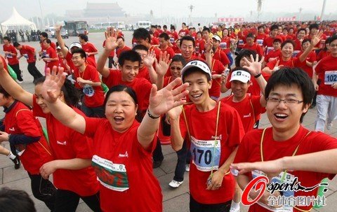 北京长跑节狂超世界纪录 原来万米仅有8000米