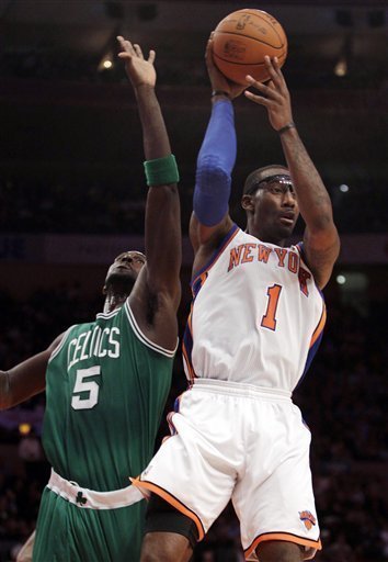 小斯39分0.4秒三分绝杀被吹 尼克斯惜败绿军