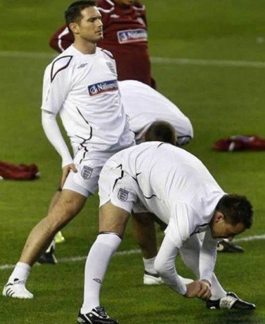 欧洲杯托雷斯进球宣告回归 德芙组合横空出世