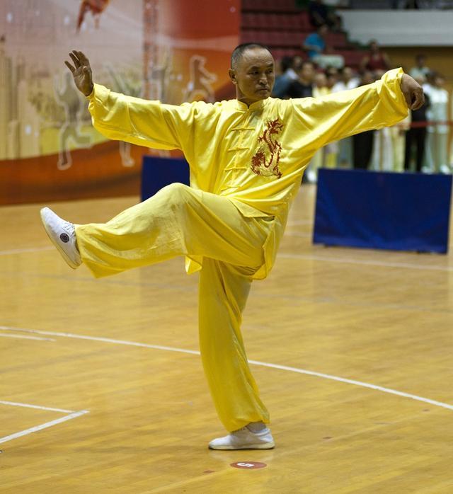 中国传统武术VS泰国泰拳,谁更胜一筹?