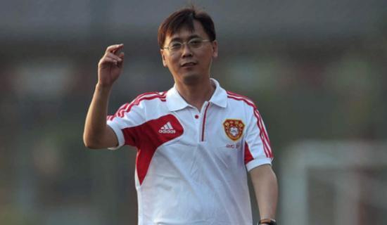国足领队:说冒了!冲动是魔鬼 今后注意方式