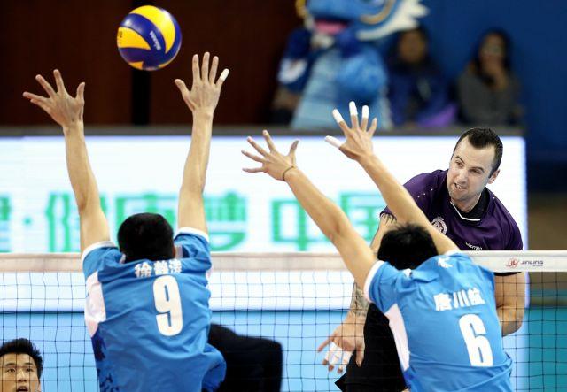 上海男排3-0轻取八一 联赛半决赛先拔头筹
