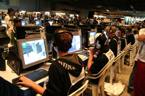 电竞爱好者1.88亿 为何市场规模还是小