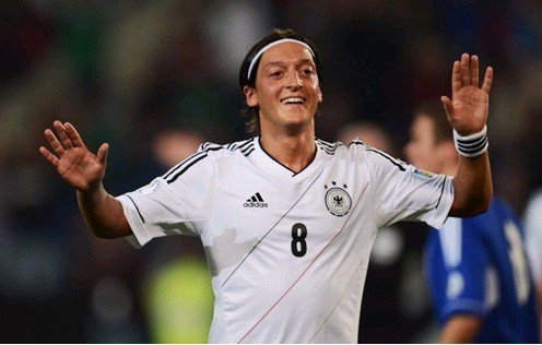 德国VS爱尔兰前瞻:出线关键战 厄齐尔里程碑