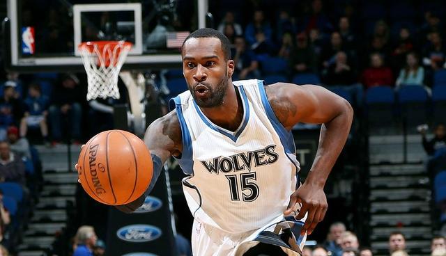 奇才有意狼队单场35+6悍将 提升板凳对抗骑士