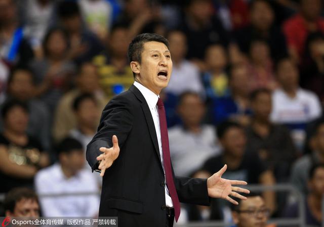 郭士强:球队打成如许很欢快 郭艾伦仍在低烧 百鸟朝凤