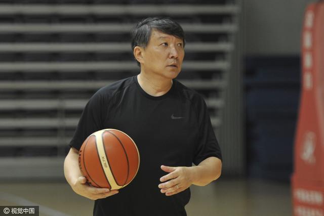 名记:宫鲁鸣屈才八年 唯他操心中国篮球未来_