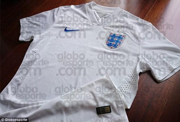 英格兰世界杯球衣曝光:重回V领+密布透气孔