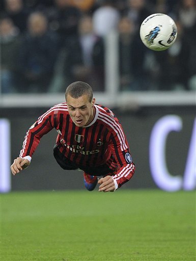 意杯-尤文总分4-3胜米兰进决赛 妖刀加时绝杀