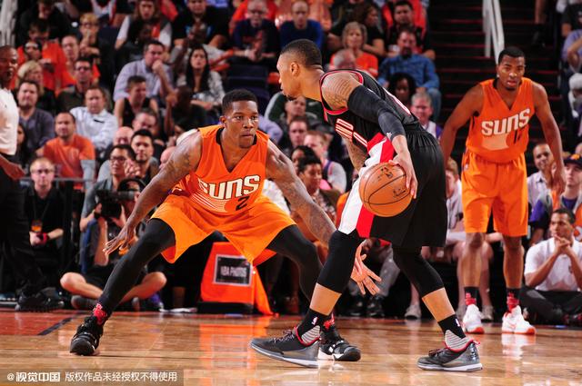 首发:37分神兵助利拉德 联合对抗血布奈特_体育_腾讯网