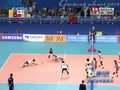 视频：亚运女排决赛 中国双人拦网第三局领先