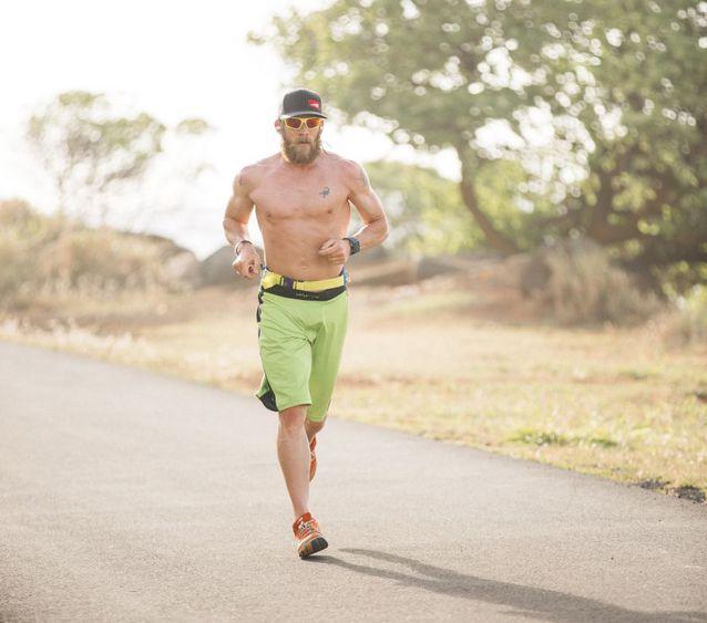 盘点2015最瞩目跑步故事 猛男50天50场铁三